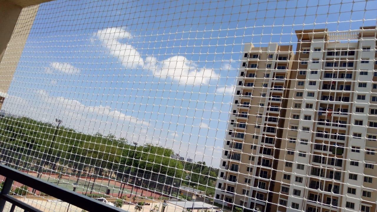 Measured Nets for Balconies, Pigeons and Birds